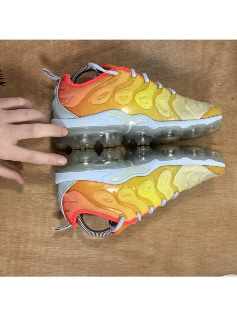 Nike Air VaporMax Plus Womens Size 9 Running Shoes Sneakers Sunrise CW5593-400